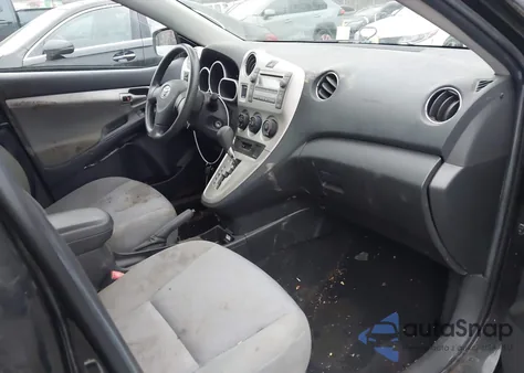 2009 Toyota Matrix S z USA, uszkodzony, nr VIN 2T1LE40E39C003592